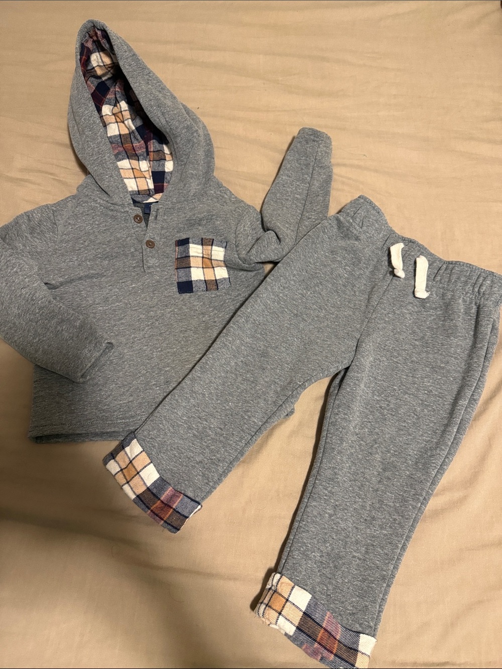 The Children’s place Toddler Grey Hoodie & Sweatpants Set with Plaid Trim 18-24m
